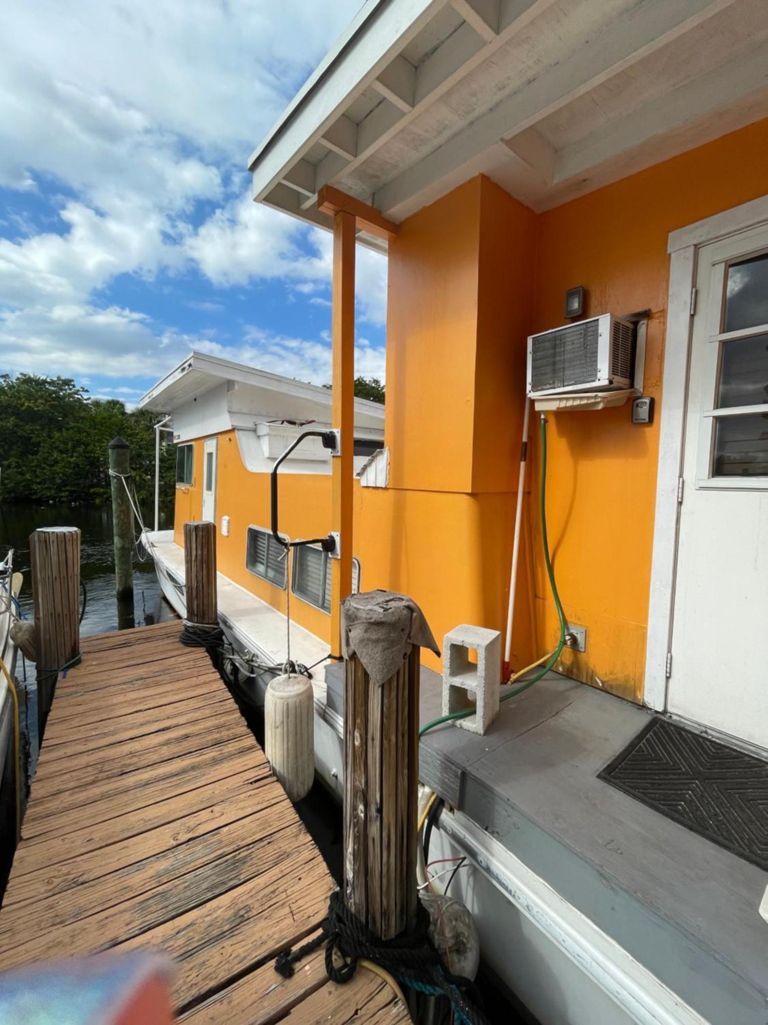Updated Houseboat On The River! Fort Lauderdale Extérieur photo